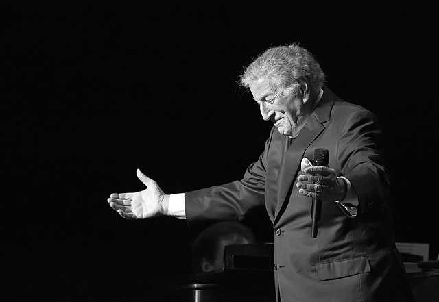 Tony Bennett, The Legendary Singer, Died At The Age Of 96. “His Last Song Was ‘Because of You'”