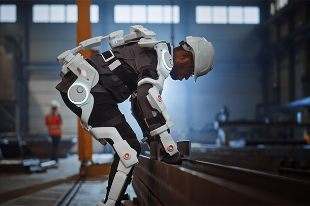 A Revolutionary Exoskeleton To Aid Workers In Railway Maintenance And Renovation