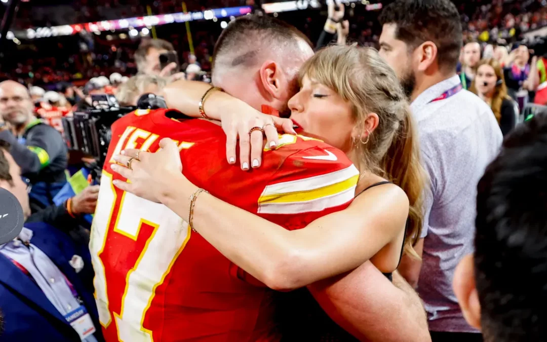 After The Super Bowl, Taylor Swift Posted A Video Of Travis And His Parents In A Club!