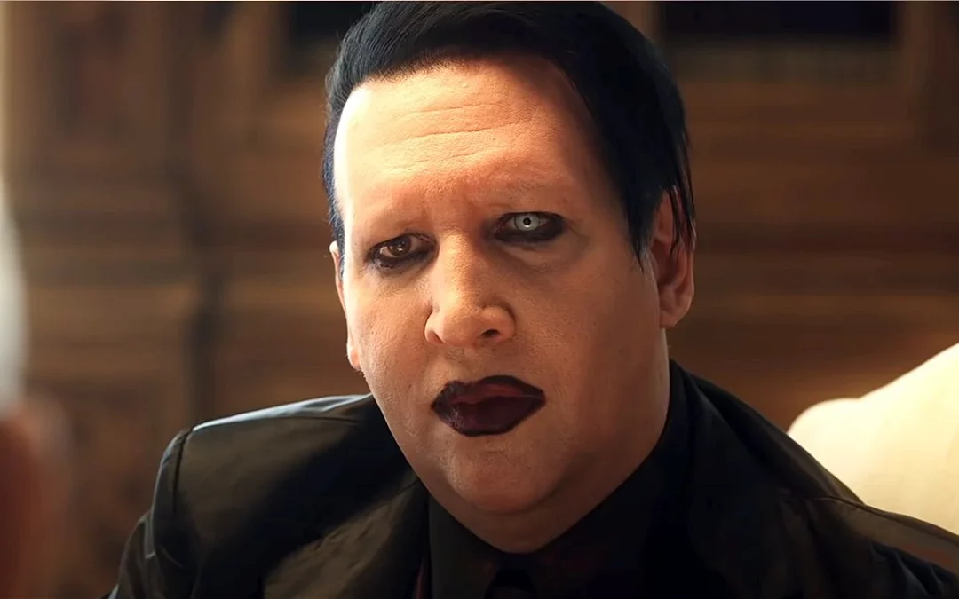 Marilyn Manson Finishes Alcoholics Anonymous After Blowing Snot At Videographer