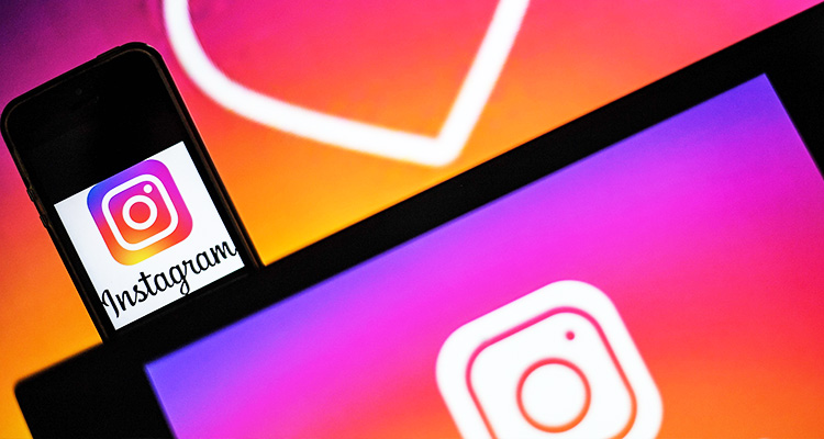 Concerns Rise Among Instagram Users About AI Extracting Photos